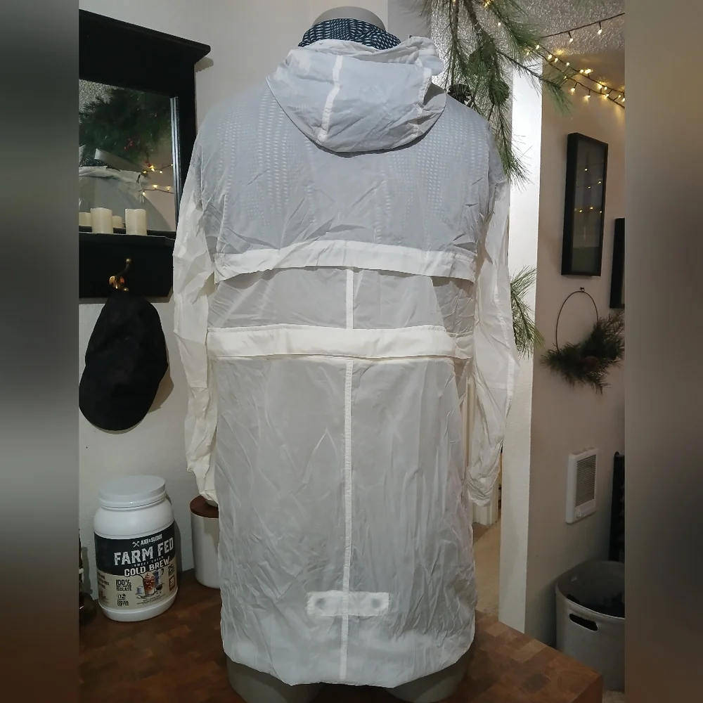 Nike Jacket - Picture 2 of 5